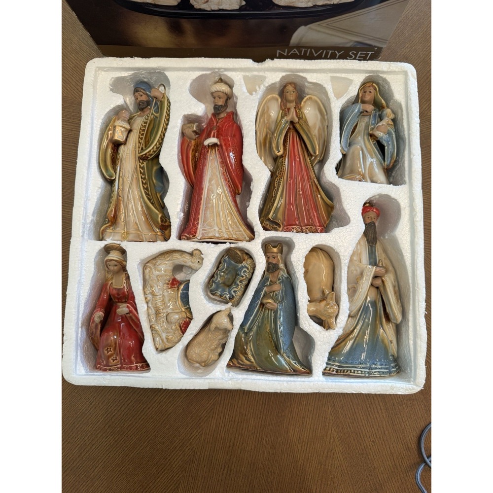Kirkland's Home Nativity Set 13pc Ceramic Glazed #071371 w/ Box